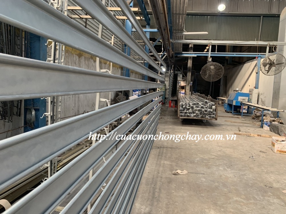 chiều rộng tối đa cửa cuốn