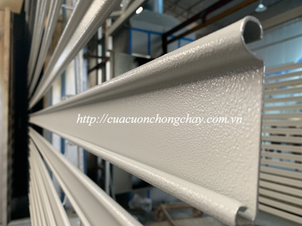 chiều rộng tối đa cửa cuốn