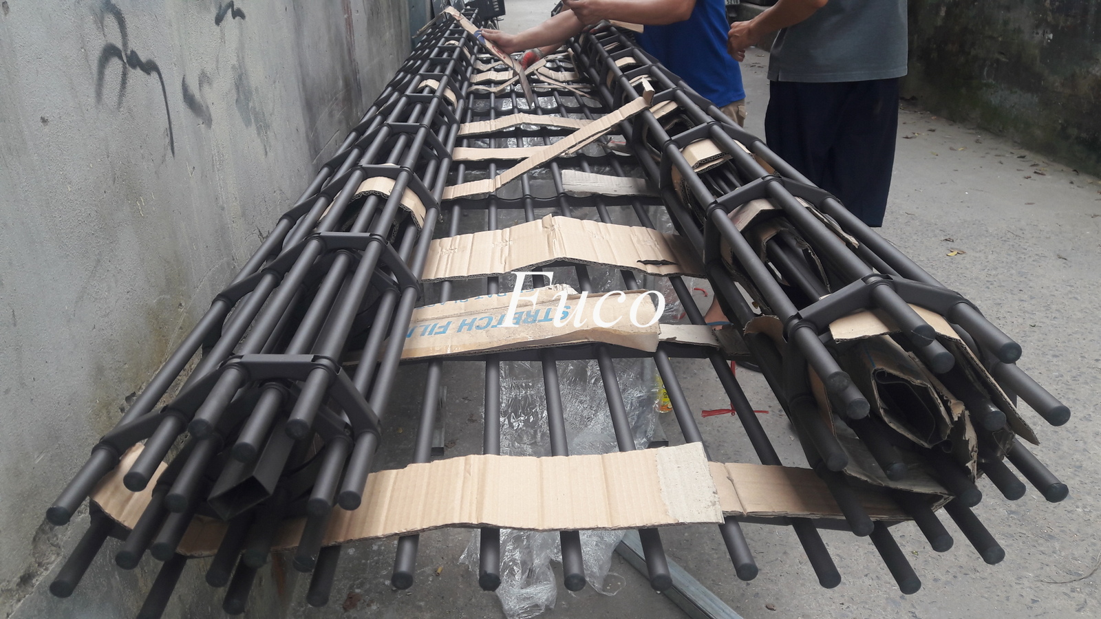 Cửa cuốn song ngang ống tròn 19 và phi 21 sơn tĩnh điện