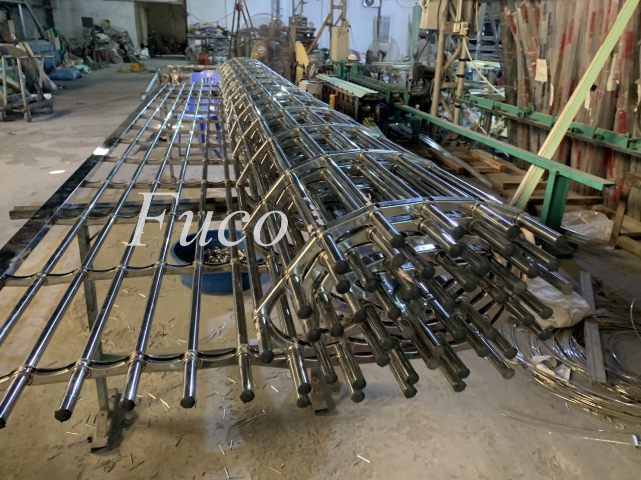 Cửa cuốn song ngang ống tròn 19 và phi 21, INOX 201 và INOX 304