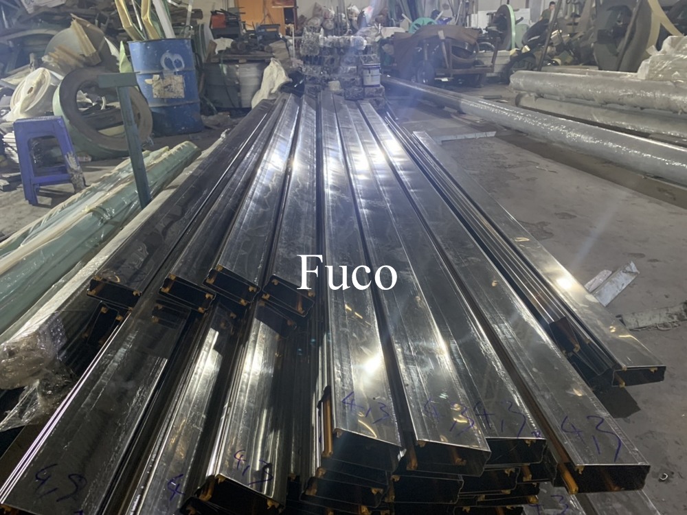 Cửa cuốn song ngang ống tròn 19 và phi 21, INOX 201 và INOX 304