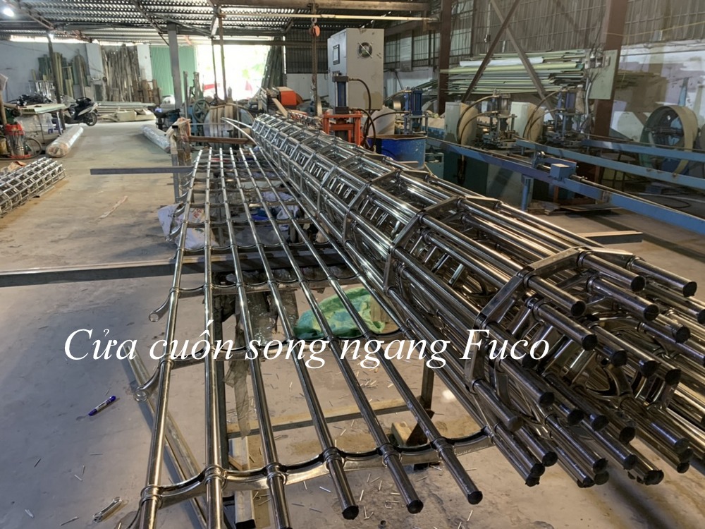 Cửa cuốn song ngang ống tròn 19 và phi 21, INOX 201 và INOX 304