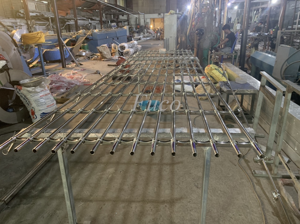 Cửa cuốn song ngang ống tròn 19 và phi 21, INOX 201 và INOX 304