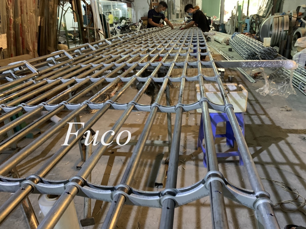 Cửa cuốn song ngang ống tròn 19 và phi 21 sơn tĩnh điện