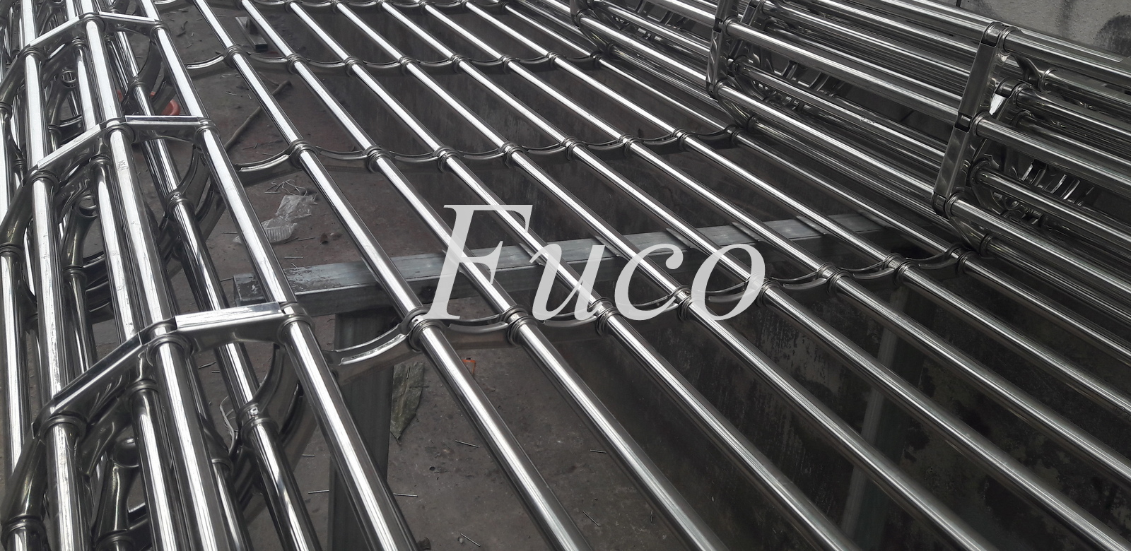 Cửa cuốn song ngang ống tròn 19 và phi 21, INOX 201 và INOX 304