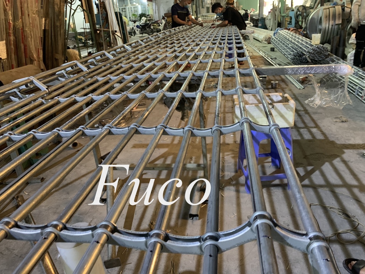 Cửa cuốn song ngang ống tròn 19 và phi 21 sơn tĩnh điện