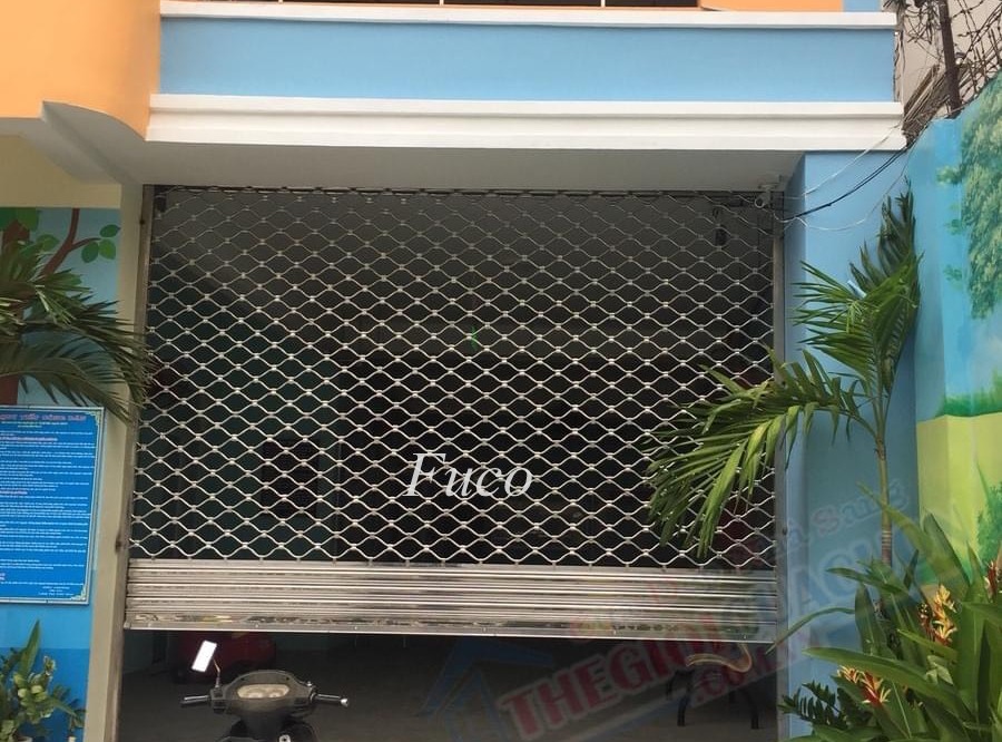 Cửa cuốn mắt võng sơn tĩnh điện và INOX 304