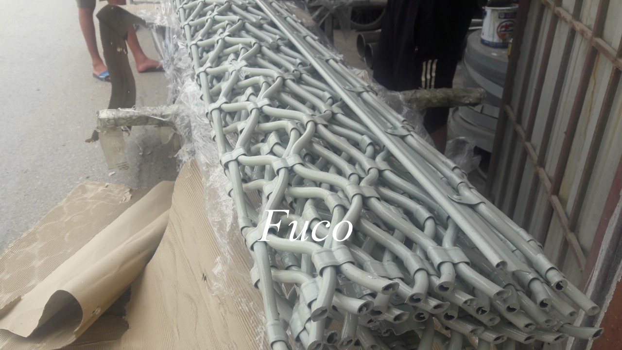Cửa cuốn mắt võng sơn tĩnh điện và INOX 304