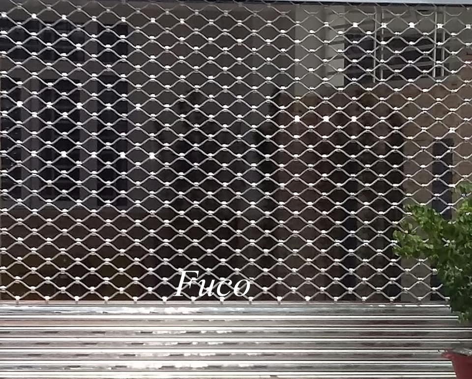 Cửa cuốn mắt võng INOX tại Hải Phòng
