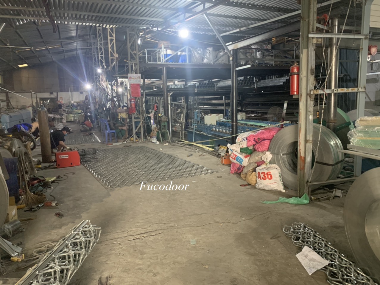 Cửa cuốn Mắt Võng tại Hoà Bình, Giá Cửa cuốn Mắt Võng tại Hoà Bình, Cửa cuốn mắt võng