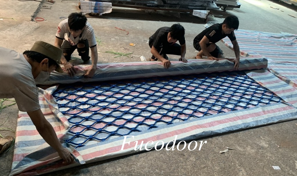 Cửa cuốn Mắt Võng tại  Bắc Ninh
