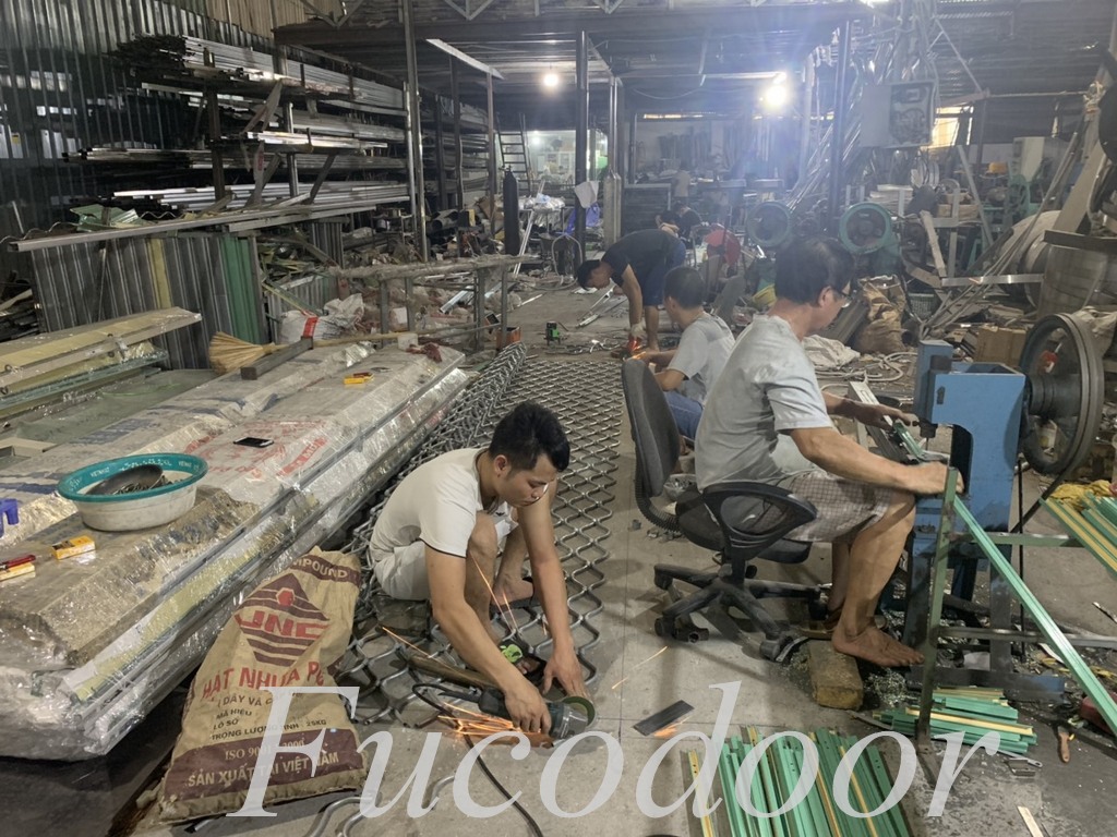 Cửa cuốn Mắt Võng tại  Quảng Trị