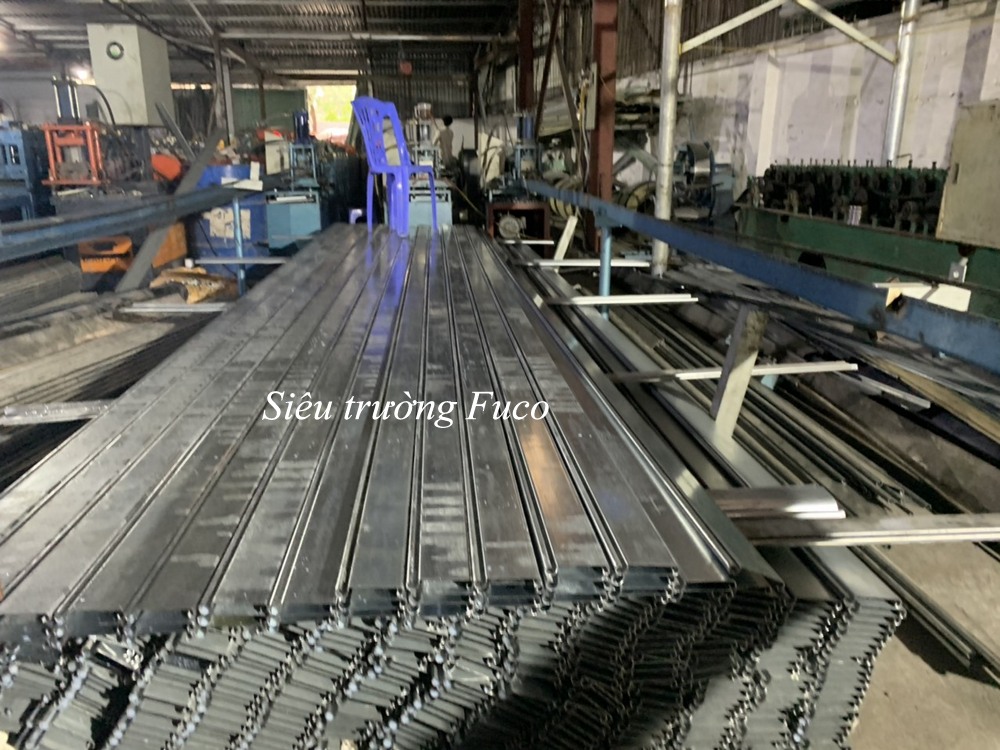 Cửa cuốn siêu trường nhà xưởng tại Ninh Thuận