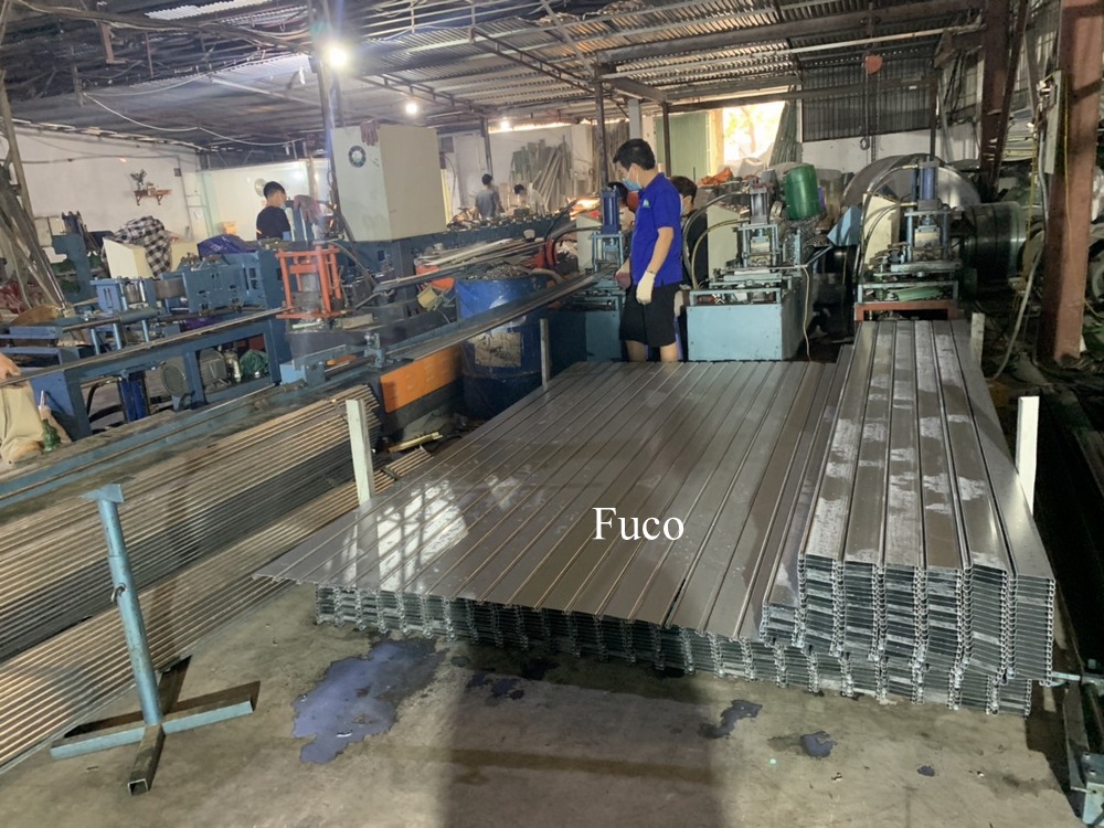 Cửa cuốn thép, cửa cuốn thép nhà xưởng