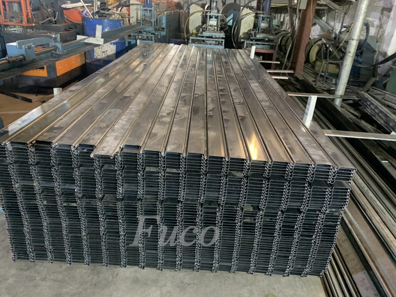 cửa cuốn siêu trường ST85