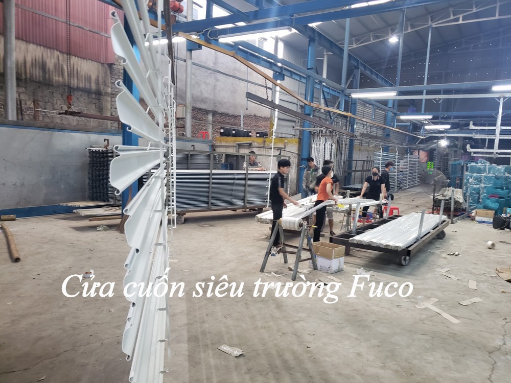 Cửa cuốn Siêu Trường INOX, chất liệu INOX 304, có độ dầy trên 1ly và có loại dầy đến 1,2ly và 1.4ly bản 10cm bền, khỏe, đẹp. Liên hệ ngay với Fuco